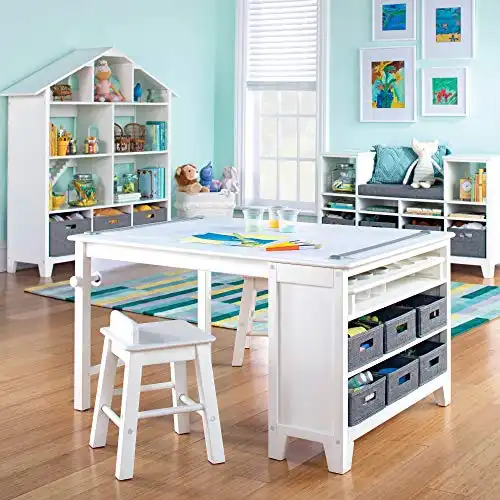 5 Kids' Desks That'll Make Homeschooling More Bearable